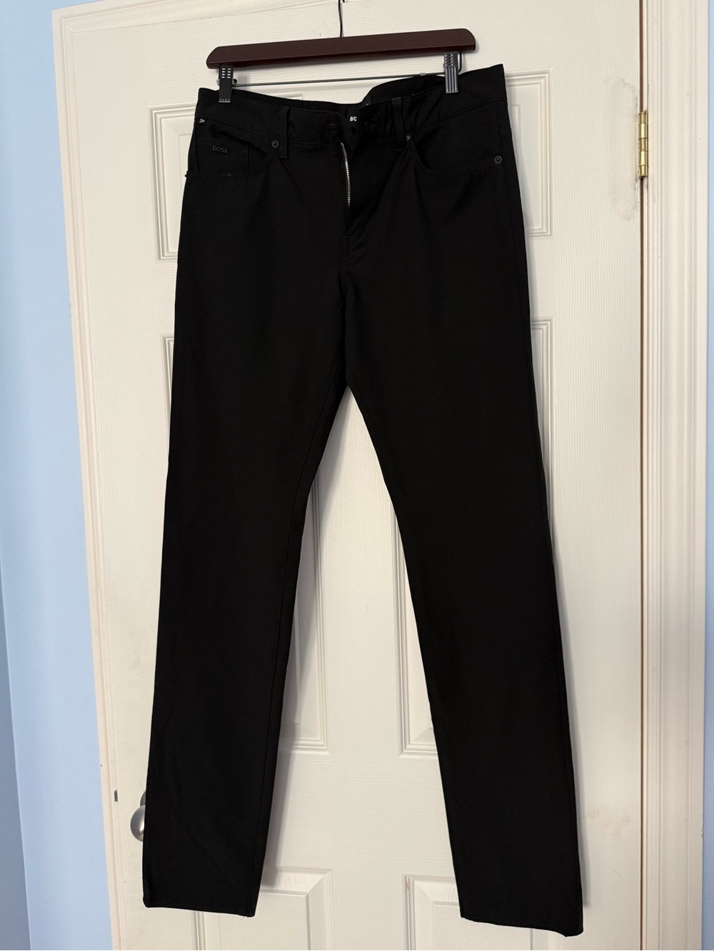 Hugo Boss Men's Black Slim Fit Delaware Straight Jeans